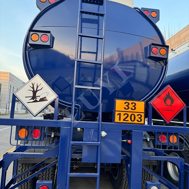 High Quality 3 Axle 40 Tons Trailer Fuel Tank Semi Trailer Linglong Tire Air Suspension Fuel Transport Hazard Signs