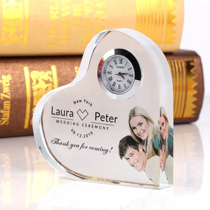 Wedding Favors Gifts Crystal Heart Shape Clock Custom Logo Crystal Table Clock Wedding Souvenirs For Guests