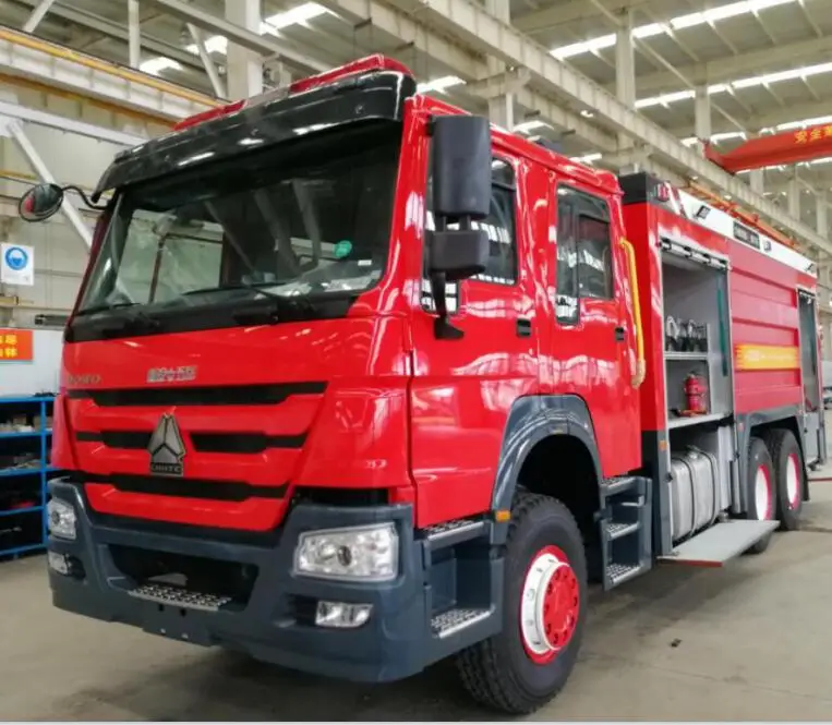  SINOTRUK SINOTRUCK HOWO 4X2 6X4 8X4 пенопластовый резервуар для воды пожарная машина