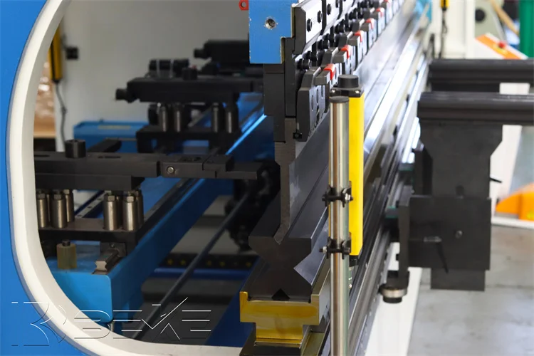 Bending Machine Hydraulic Cnc Sheet Folding Machine With Sheet Metal