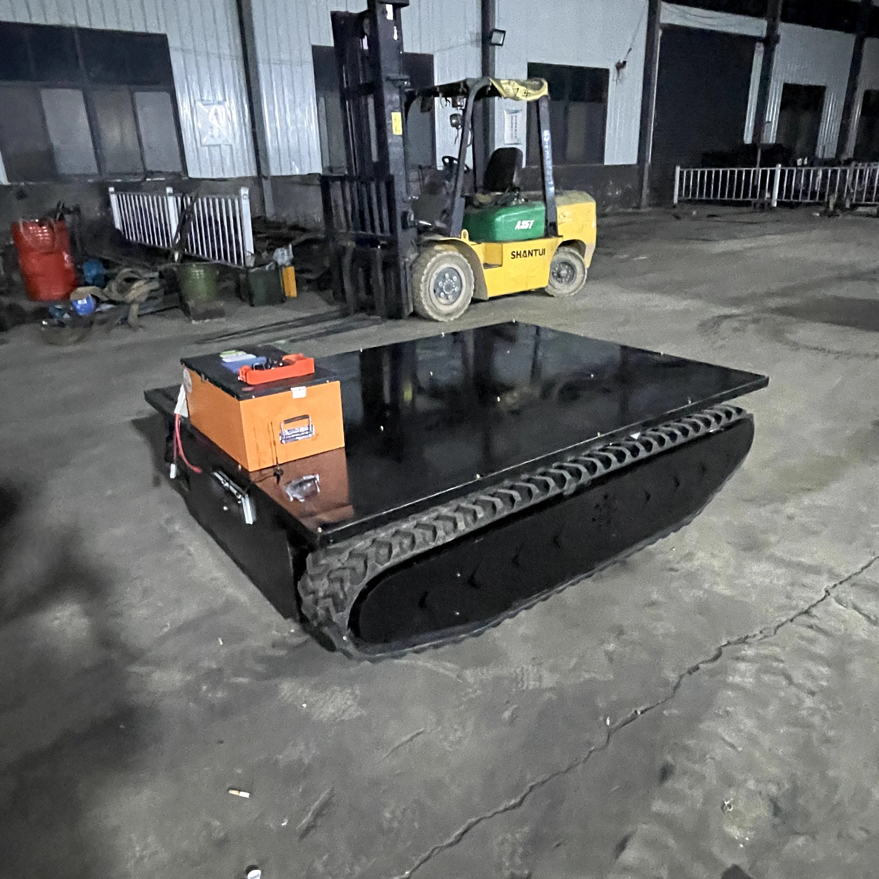 China Manufacture Quality Electric Remote Control Steel Track Chassis