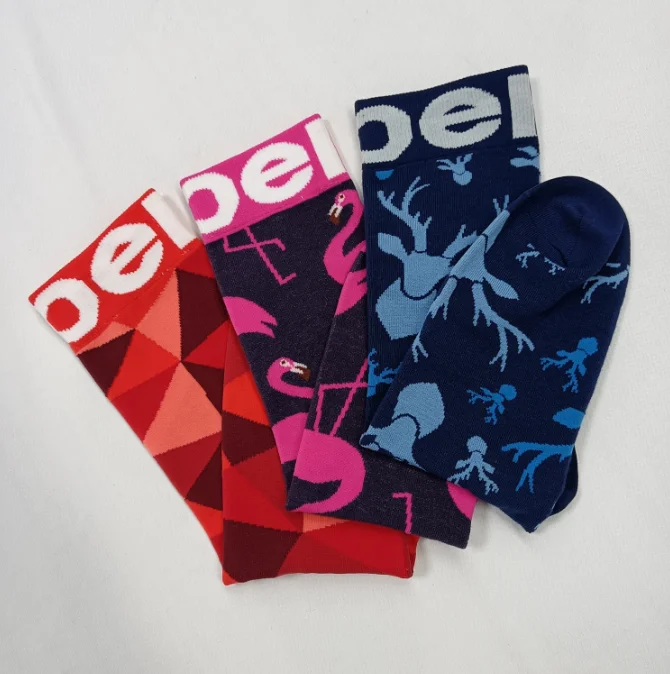 Customized high-quality cotton jacquard dress socks, colorful holiday crazy and fun crew socks