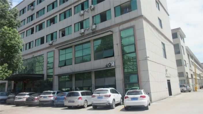 2022 newest multifunction pan easy to clean and nonstick coating electric grill and hot pot 2 in1