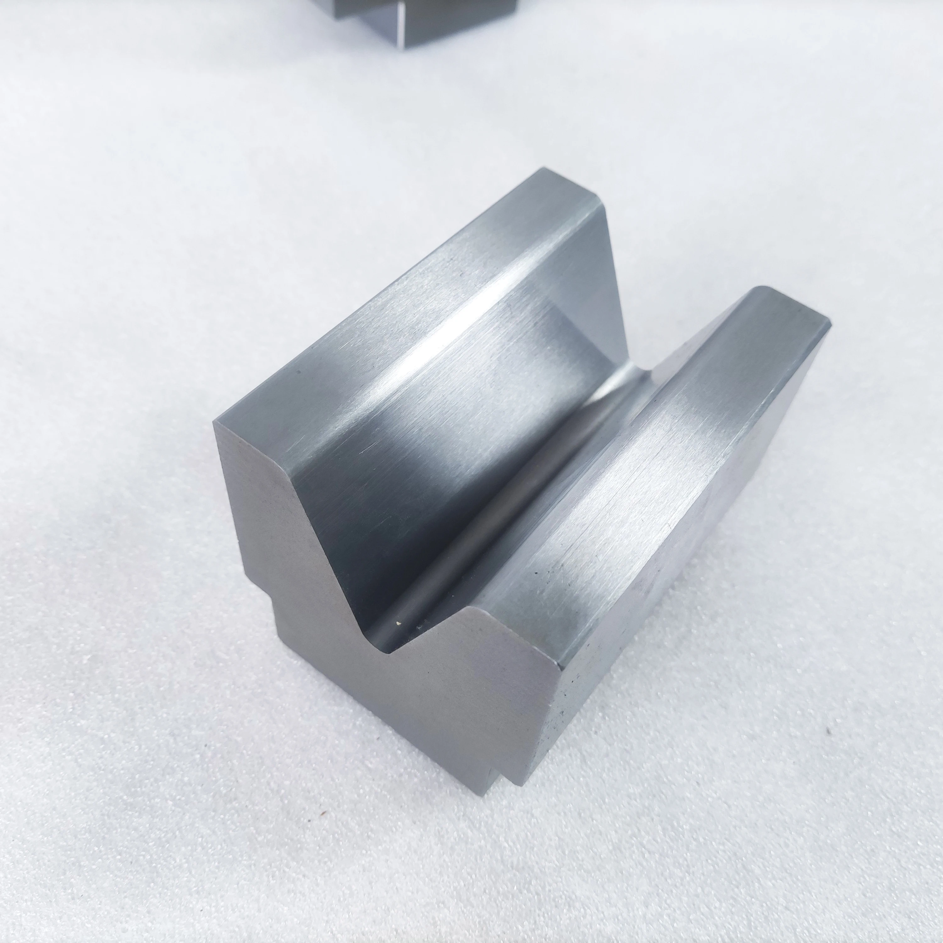 Amada Bending Machine Mold Press Break punching Tools and dies For metal Press Brake Tooling