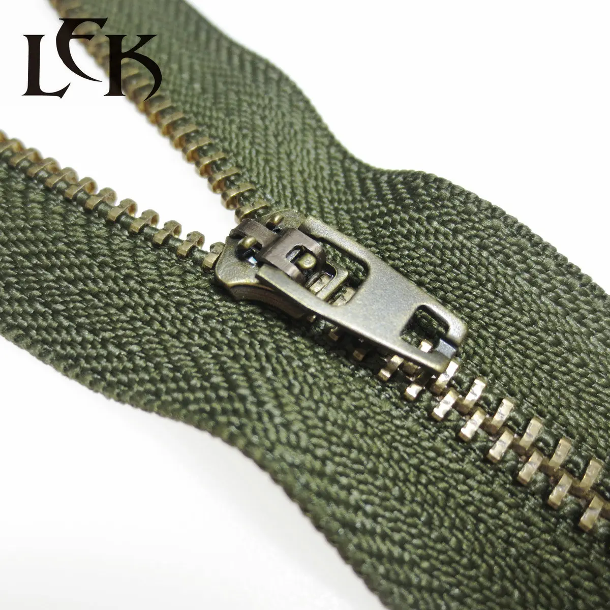 Hot selling professional manufacture lowest price antique brass 4.5YG iron slider zipper
