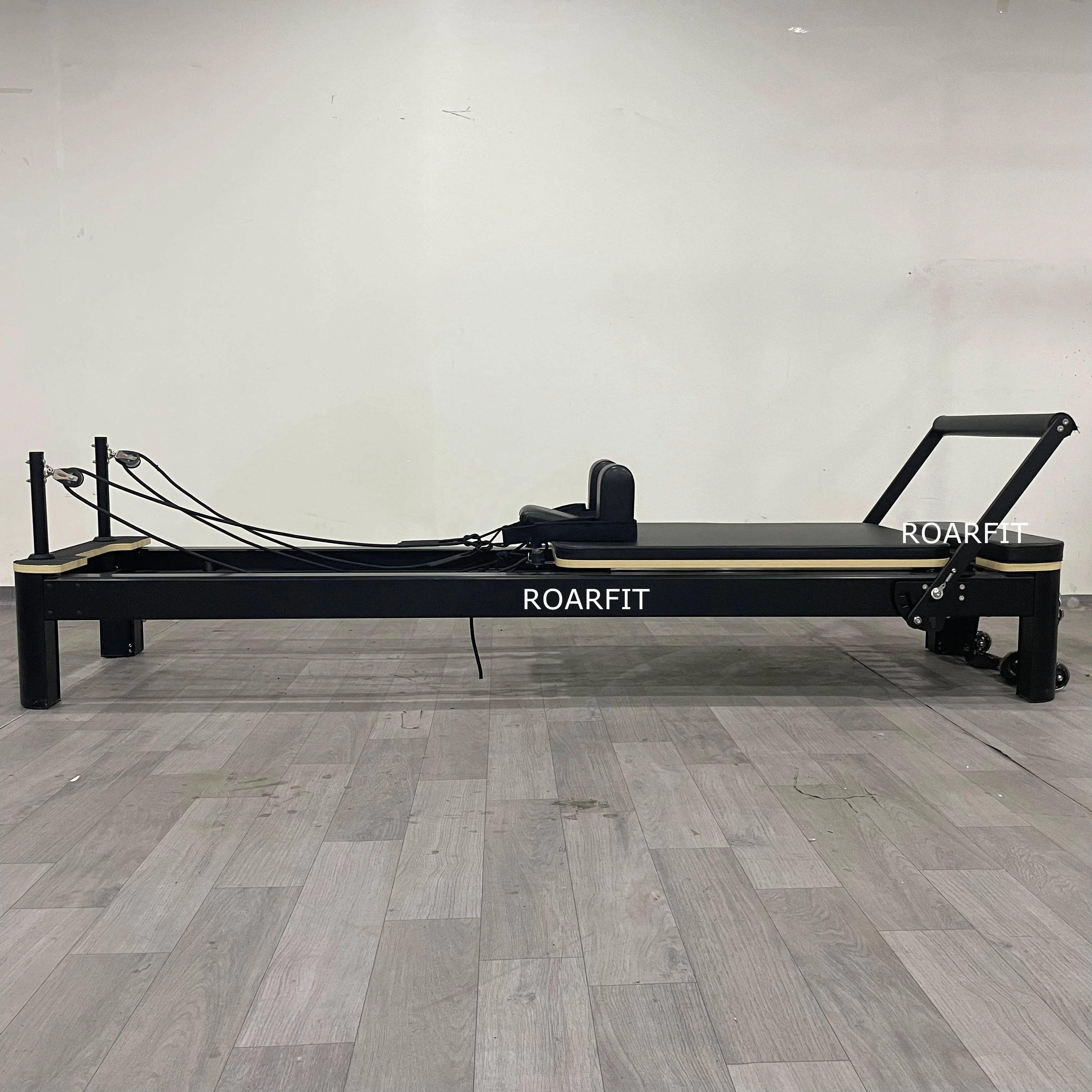 Reformer Aluminum Alloy Pilates Machine with white aluminum reformer pilates beige