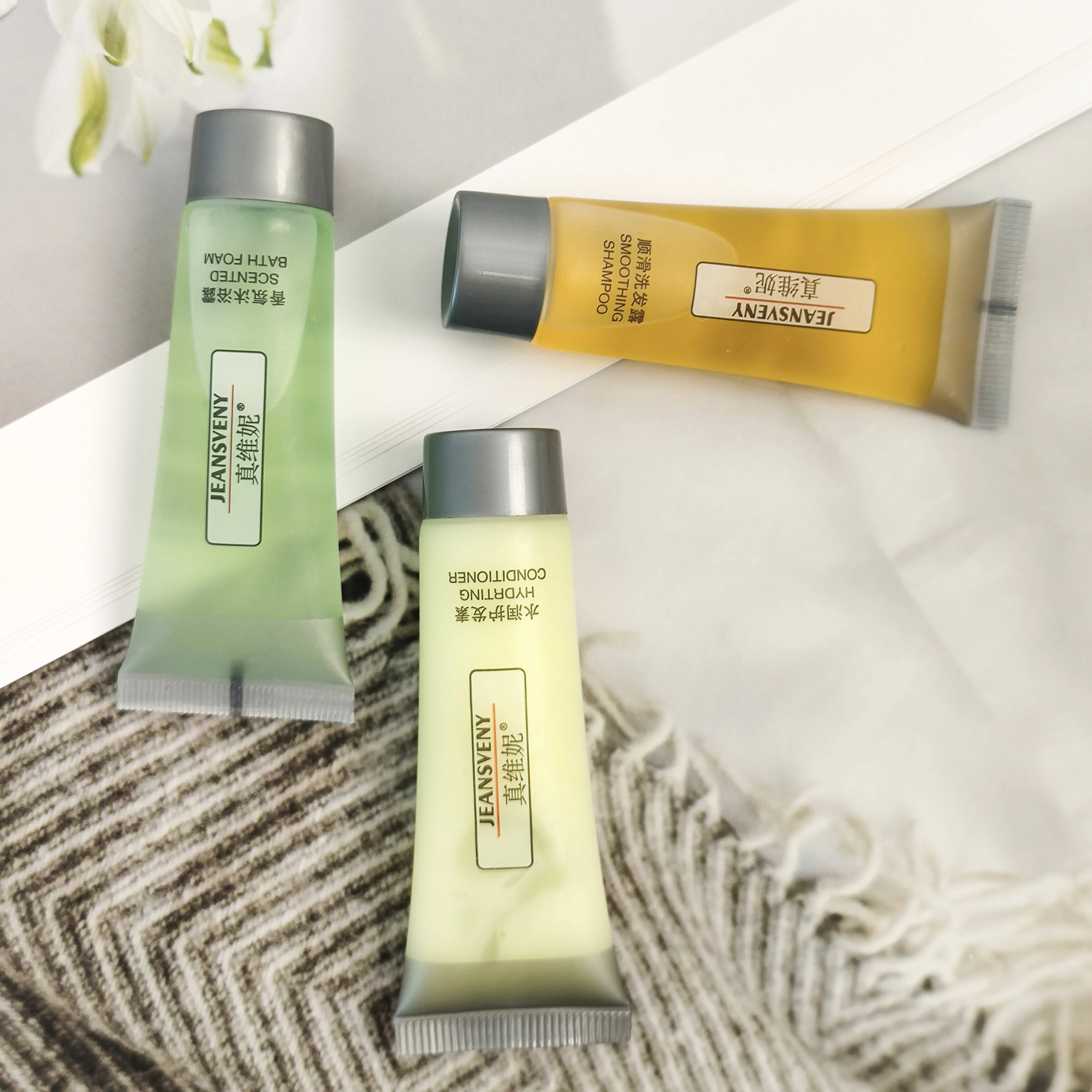 Best selling high quality hotel supplies bath set shower gel for travel and hotels 30ml