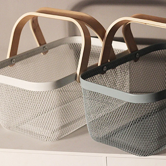 XWX factory direct supply large home Nordic wrought iron storage basket with wooden handle