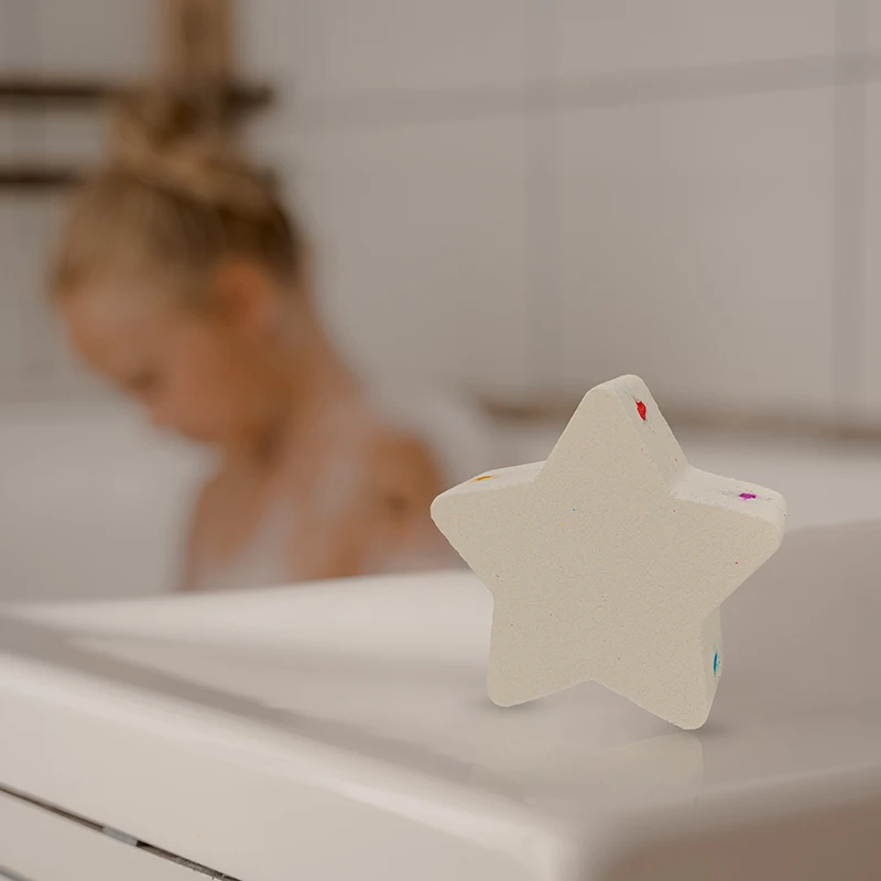 Wholesale Natural Essential Oils Moisturizes Skin Without Irritation For Women Star Bath Bombs With Rich Bubble