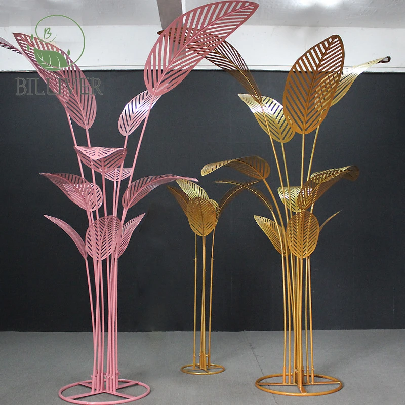 2023 New Wedding Props Golden Banana Tree 12heads Wrought Iron Wedding Stage Decoration Ornaments Led Factory Outlets