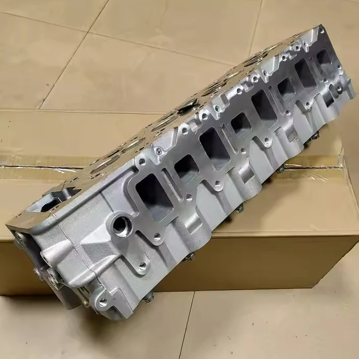 Machinery engines part 4M40 cylinder head