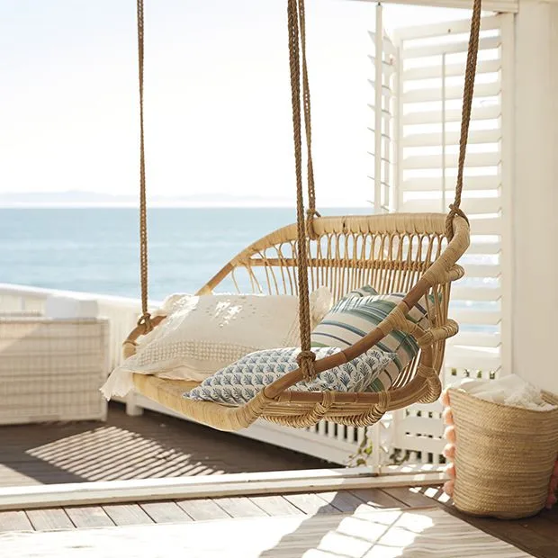 Hot outdoor furniture Sale daybed pool garden wicker swing patio hammocks Rattan hanging chair