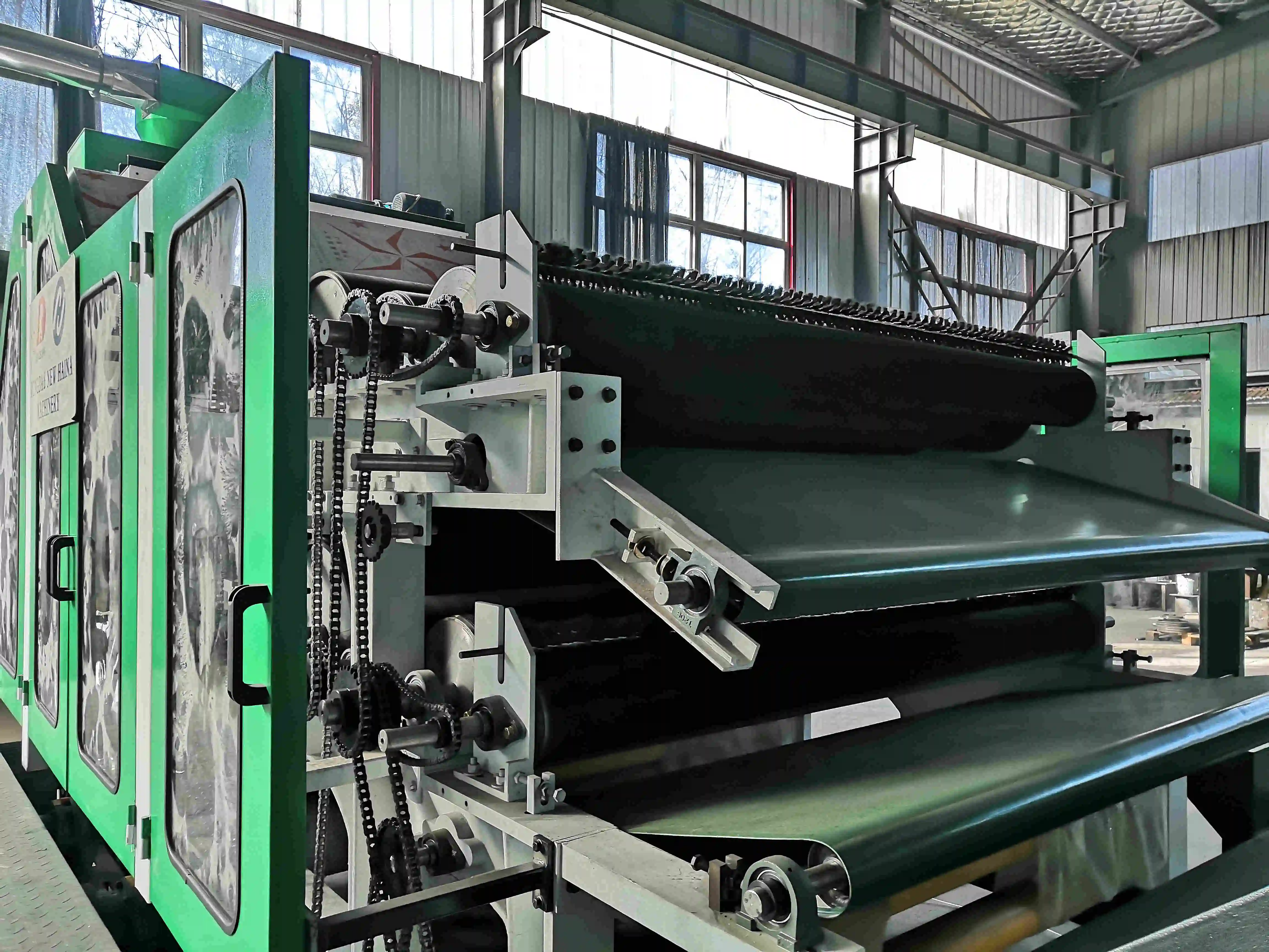 Nonwoven Textile Needle Punching Carpet Making Machine /Needle Loom Suede Velour Machine