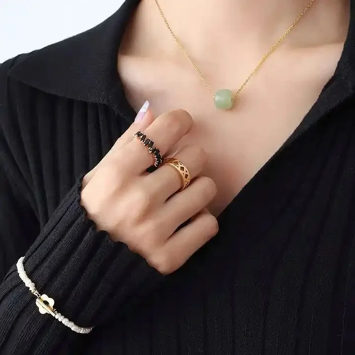 Wholesale Non Tarnish Free Waterproof Minimalist Jewelry Green Jade Pendant Necklace Women Stainless Steel Necklace Chain