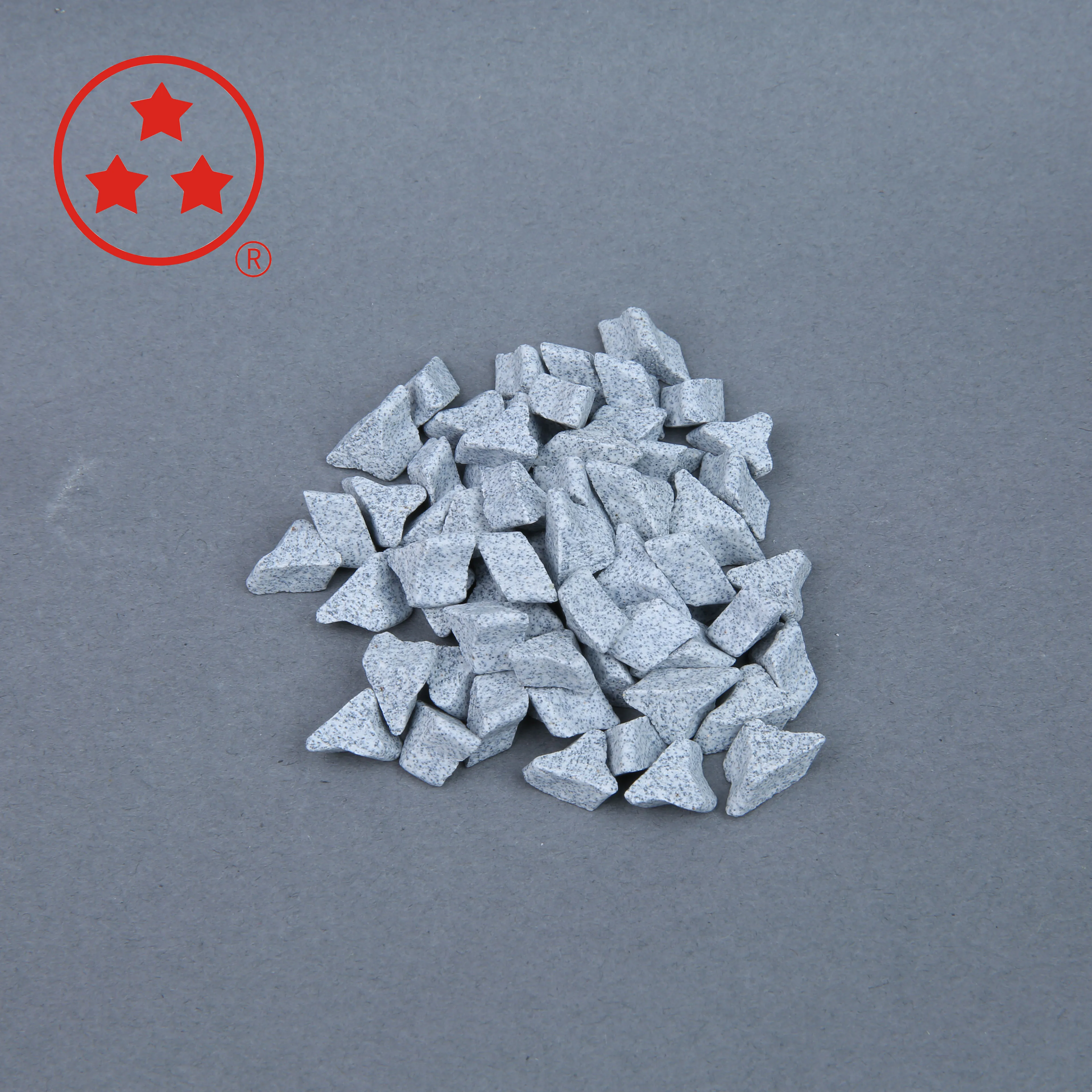 Angle/Straight Cut Tri-star Grinding Tumbler Deburring Polishing Ceramic Media Abrasive for Surface Finishing