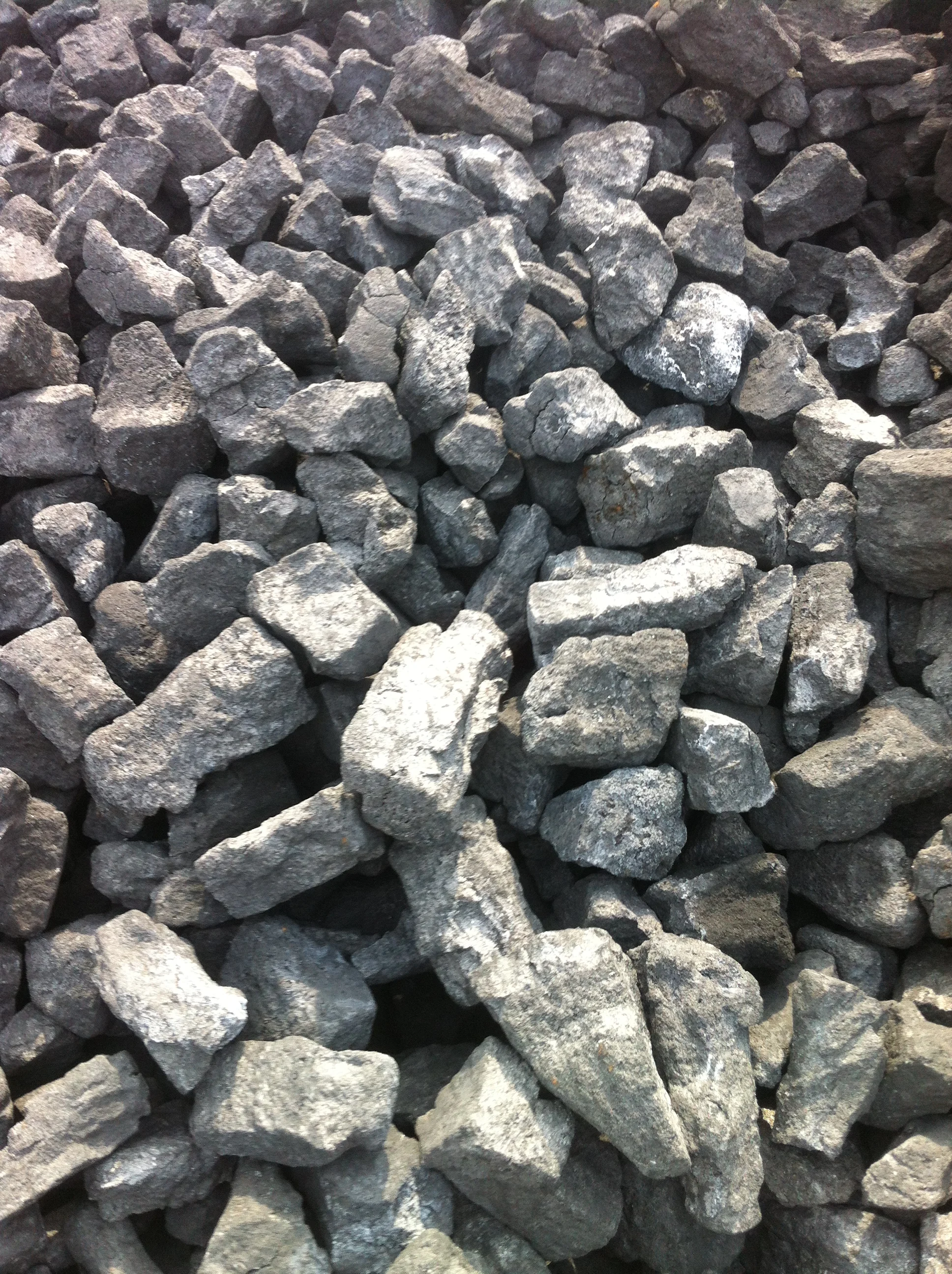 Low price High Quality 35mm Semi Coke Fuel for Efficient Silicon Metal Production for Foundry Coke and Casting Lump or Block