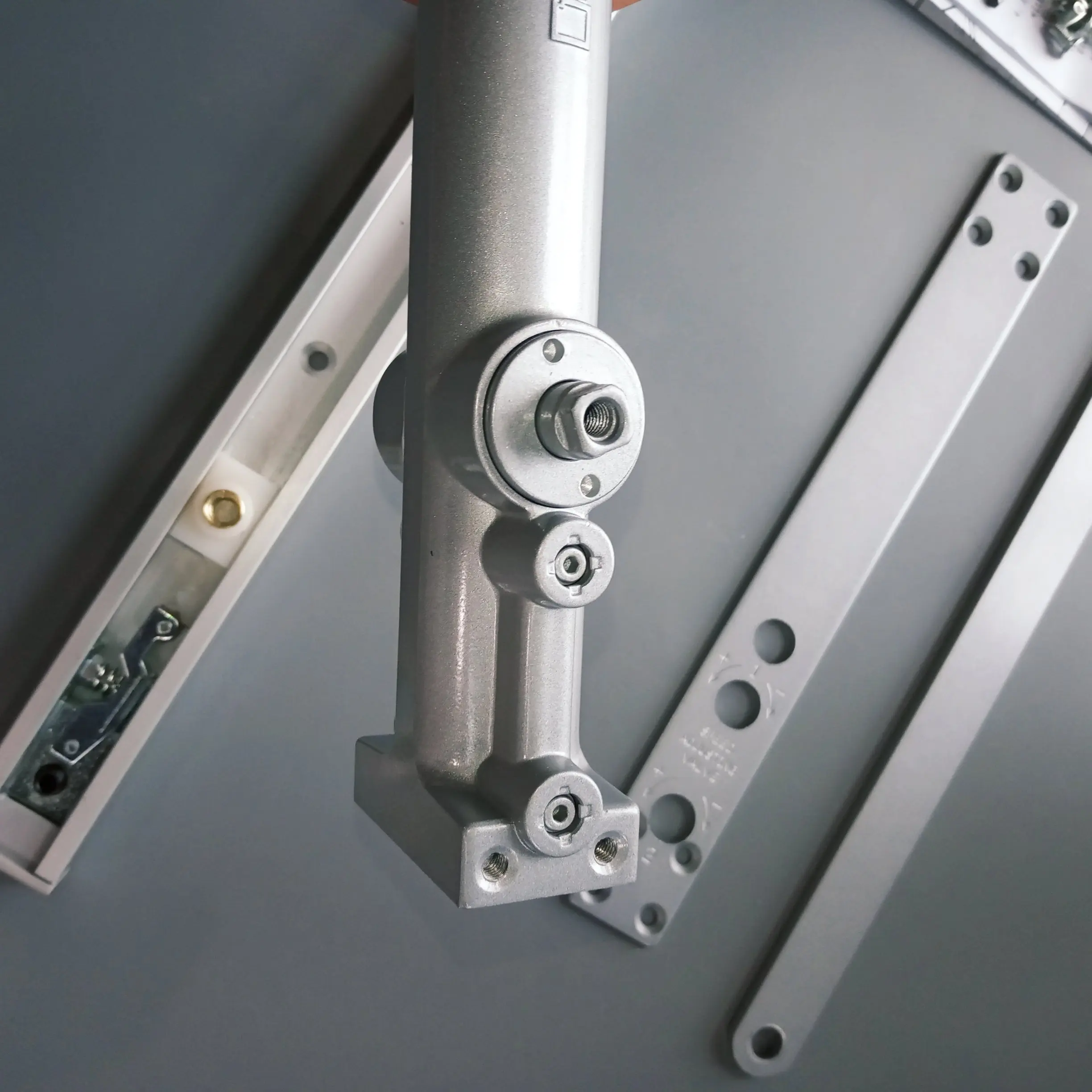 Top quality medium Concealed Overhead Door Closer