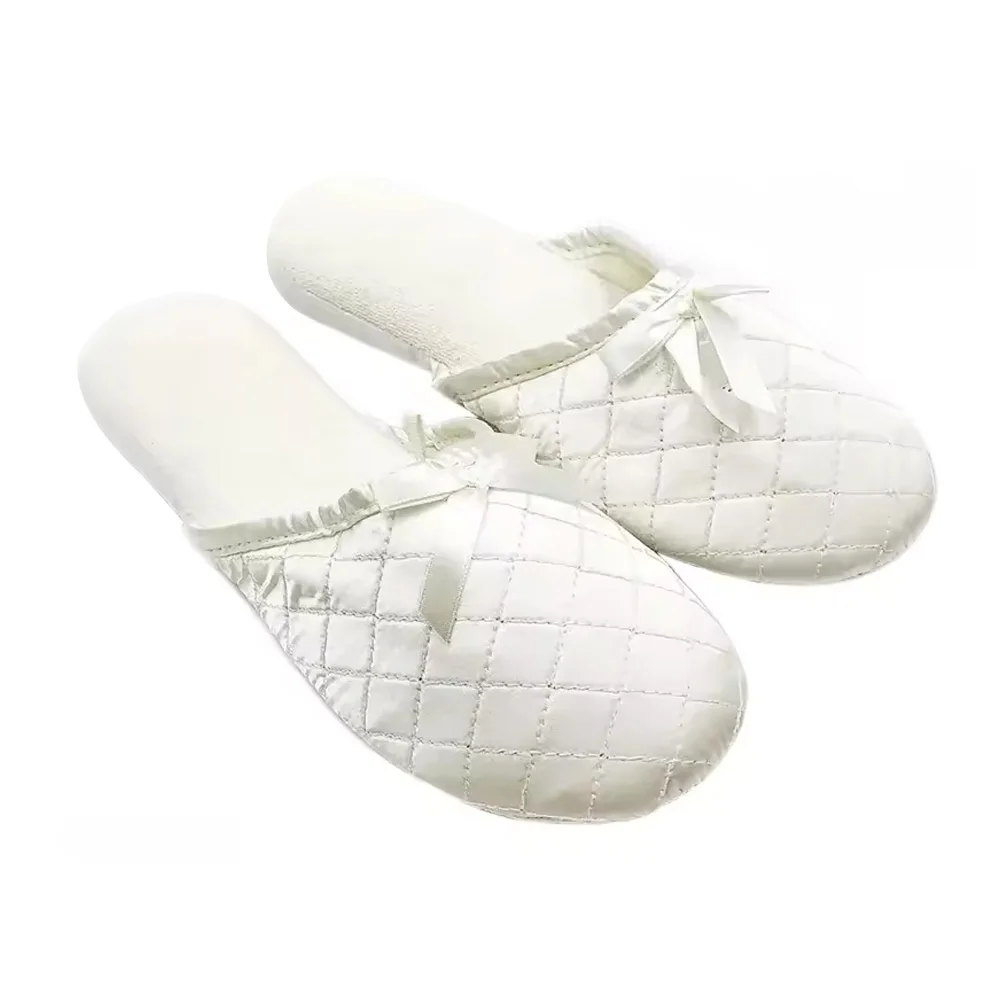 Женские белые домашние тапочки с бантом роскошные стеганые атласные Тапочки