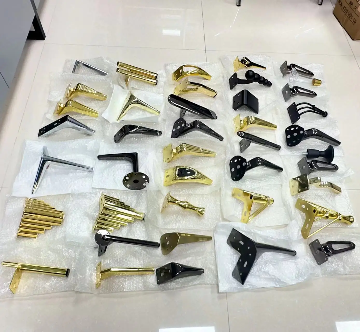 Various Styles Cast Iron Furniture Bed Legs European Style Furniture Legs Steel Coffee TableLegs for Sofa Cabinet Legs for Chair