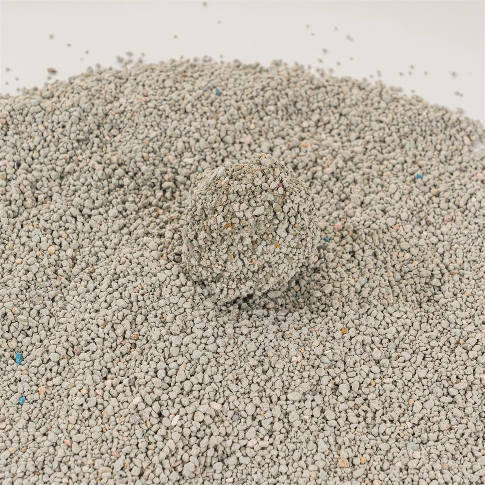 On Sale eco friendly 1-3mm ball shape bentonite cat litter sand ARENA PARA GATOS Dust-free cat litter OEM