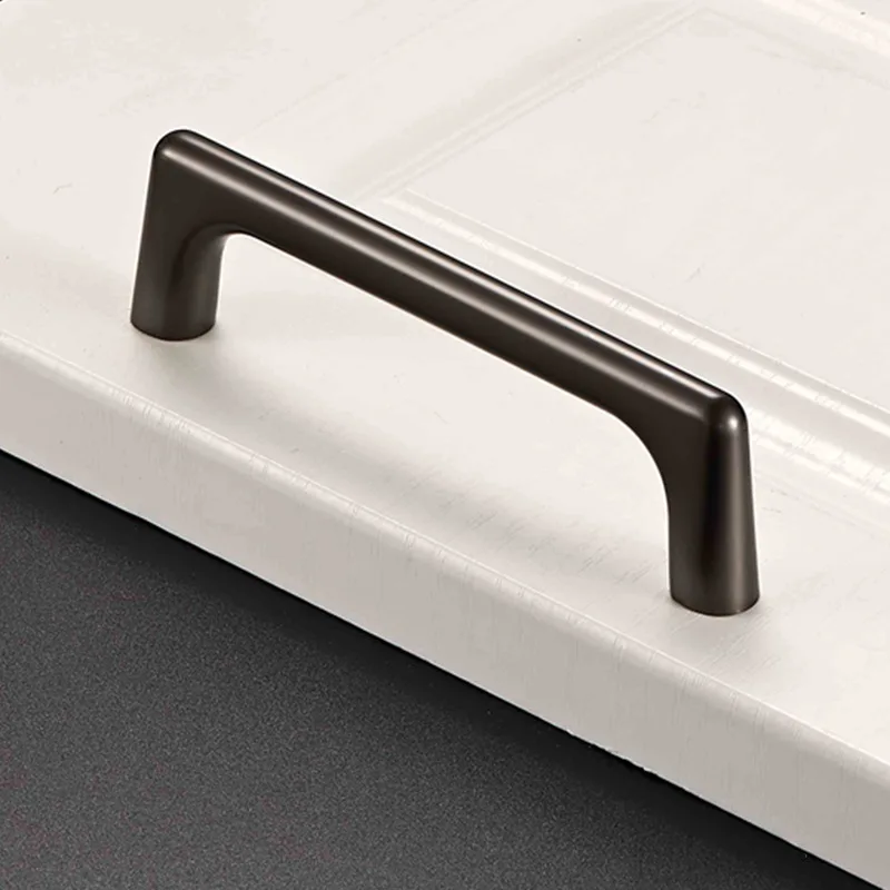 High Quality Zinc alloy  Hardware Kitchen Solid Furniture Handle Cabinet  Handles