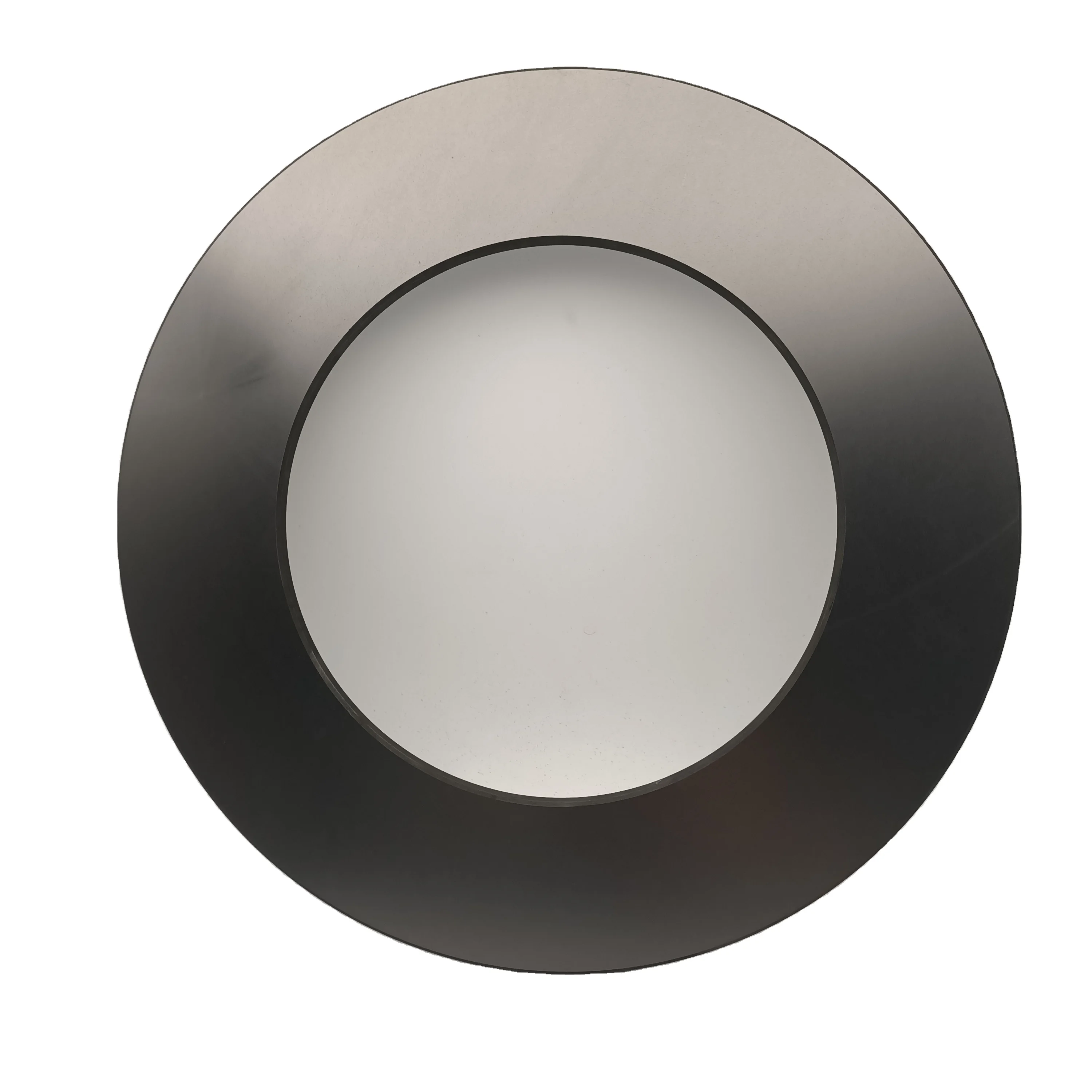 Graphite rings are used for mechanical seals