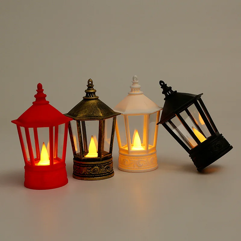 Christmas Halloween New Year Golden Retro Kerosene LED Lantern Lamp Light Holiday Decoration Camping Lantern for Festival