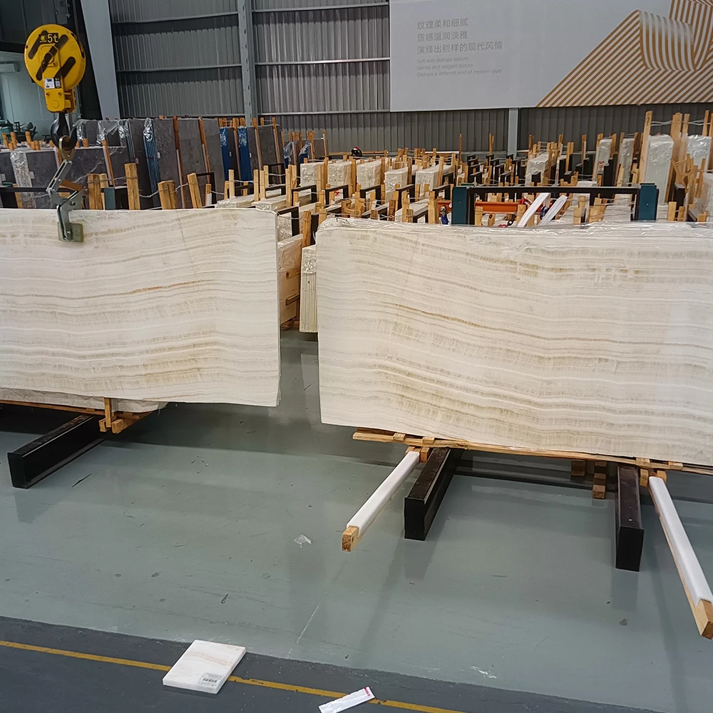 GOLDTOP Backlit Onyx Wall Panel Natural Straight White Wood Vein Marble Onyx Vanilla Onyx Slab