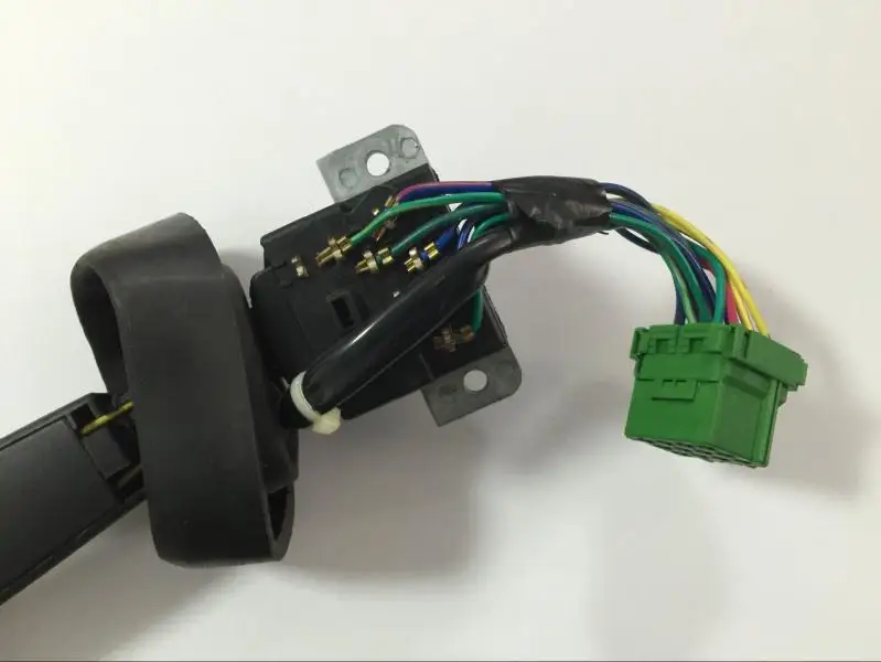 20424046 20700930 Truck Turn Signal Wiper Multi-Switch Part Auto Combination Switch Truck for Volvo