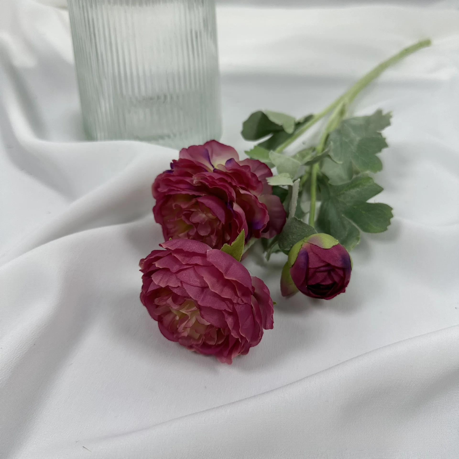 Wedding flower decoration Bouquet Home Garden decoration Home decoration placement Artificial rose Silk flower leaves Rose
