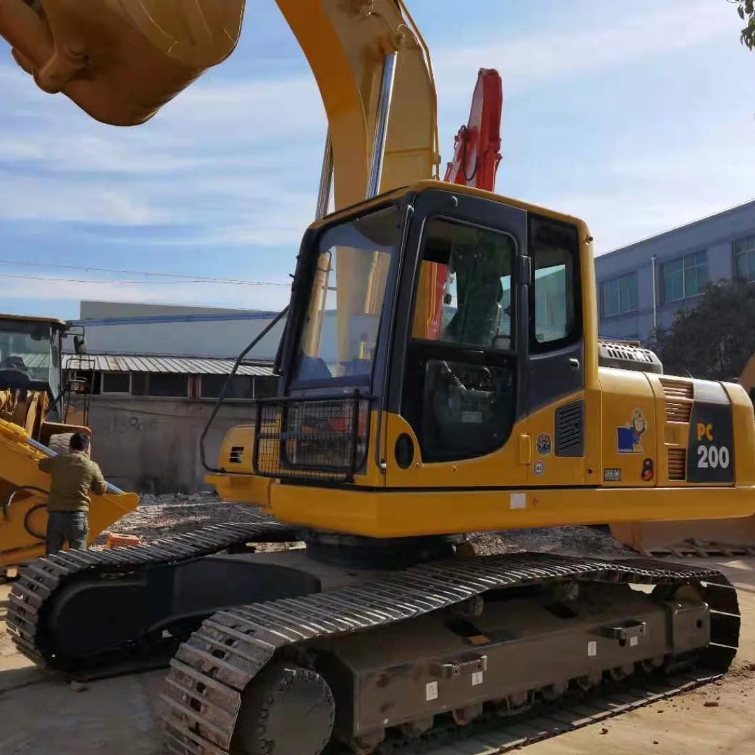 20 T Excavadora oruga Komatsu PC200 en buen condicion para vender