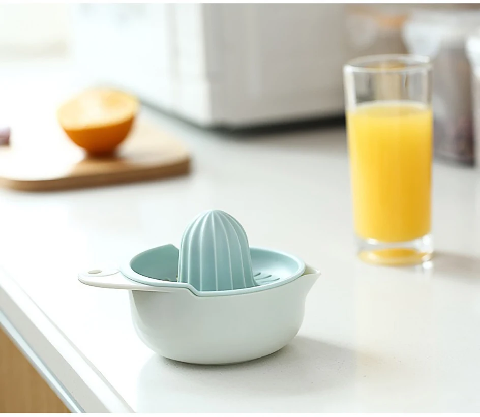Kitchen Tool Fruit Juicer Plastic Press Lemon Orange Squeezer Manual Citrus Hand Pressure Juicer