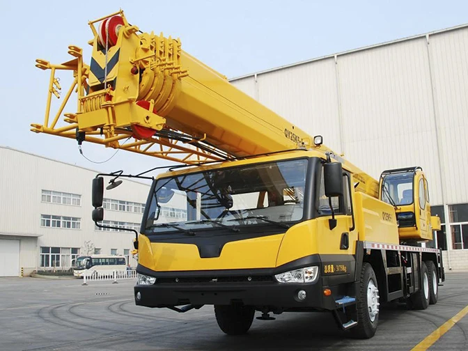 Chinese Telescopic Boom New XCT25L5_Y Right Hand Drive RHD 25 Ton Hydraulic Mobile Truck Crane