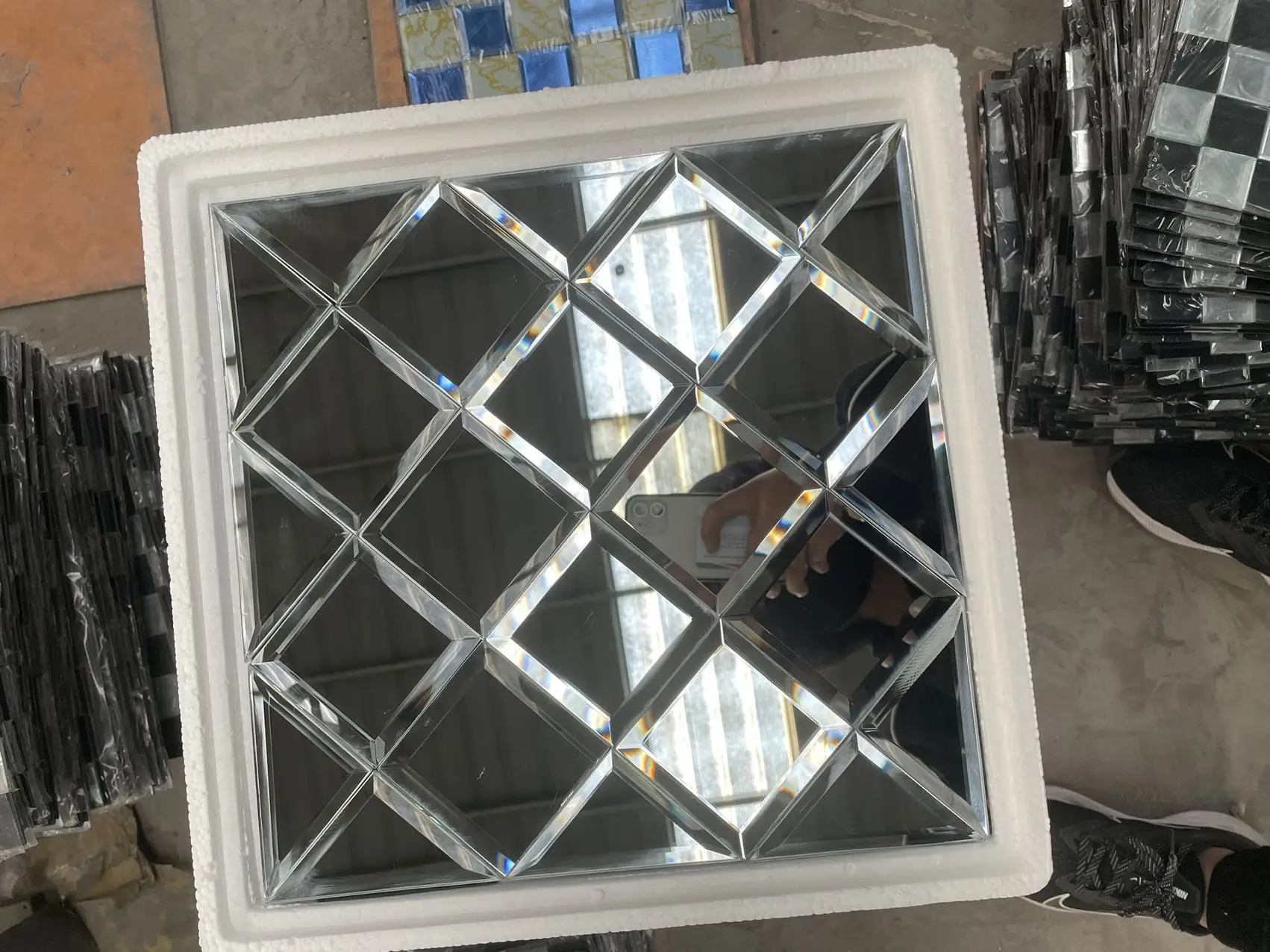 Glass Mosaic Tile 30cmx30cm  Mirror Glass Mosaic Tile for wall decoration 3d wall tiles mosaic