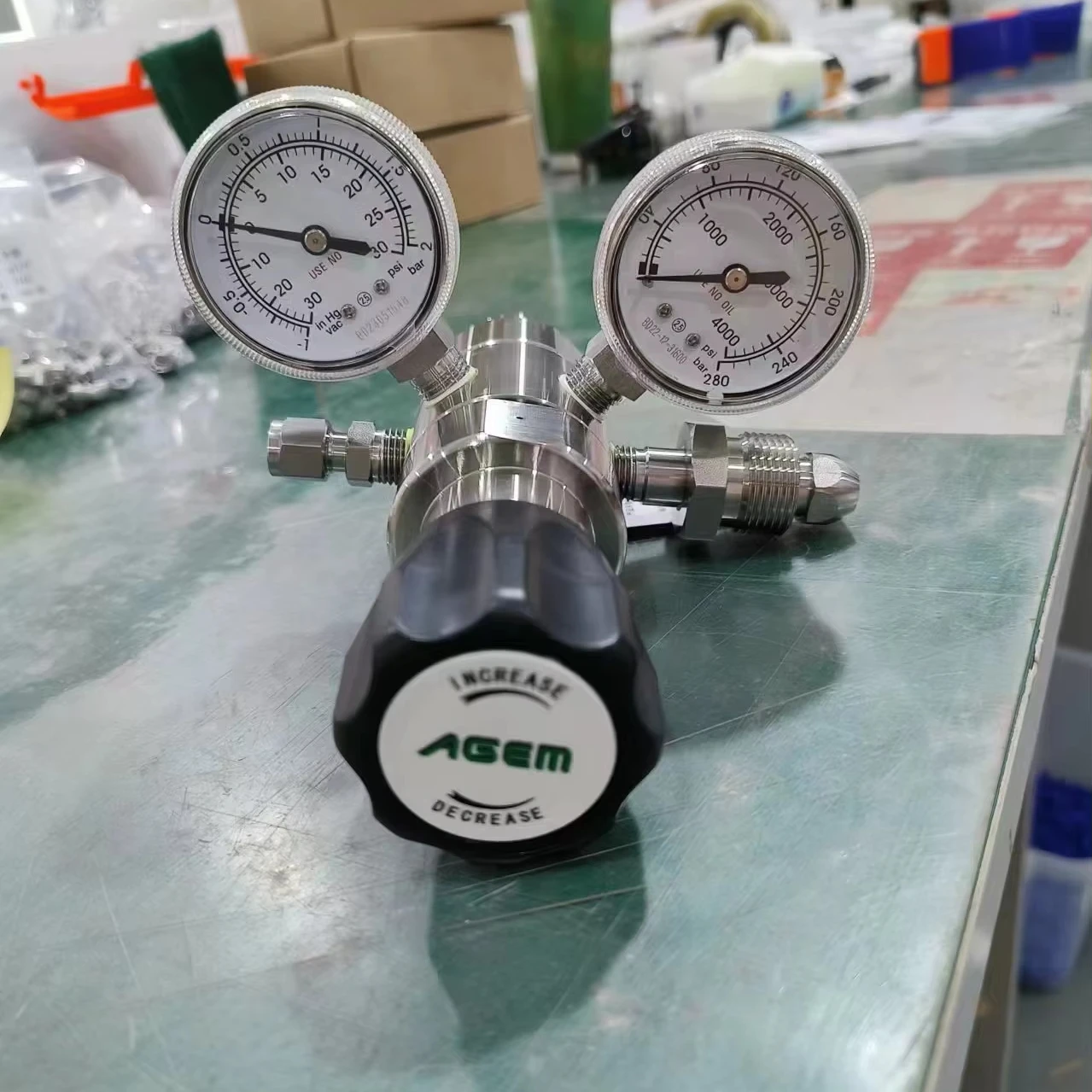Xenon gas regulator for CGA580  valve adaptor High-Pressure xenon Regulator With Two Gauges  Valve And Flowmeters