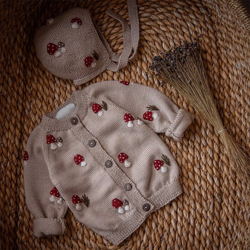 New Born Handmade Embroidery Baby Boy Girl Knit Sweaters Cotton Cardigan Christmas Jackets Outwears Winter Coats Clothes