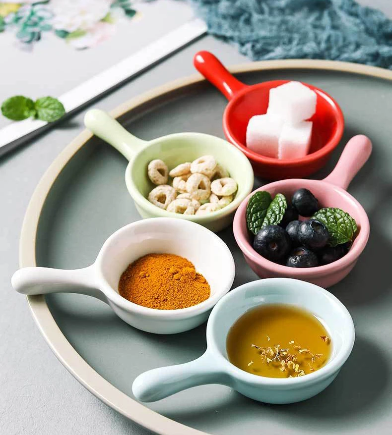 Ceramic round Plate with Handle Porcelain Dishes for Soy Sauce and Tomato Sauce for Home and Restaurant Use