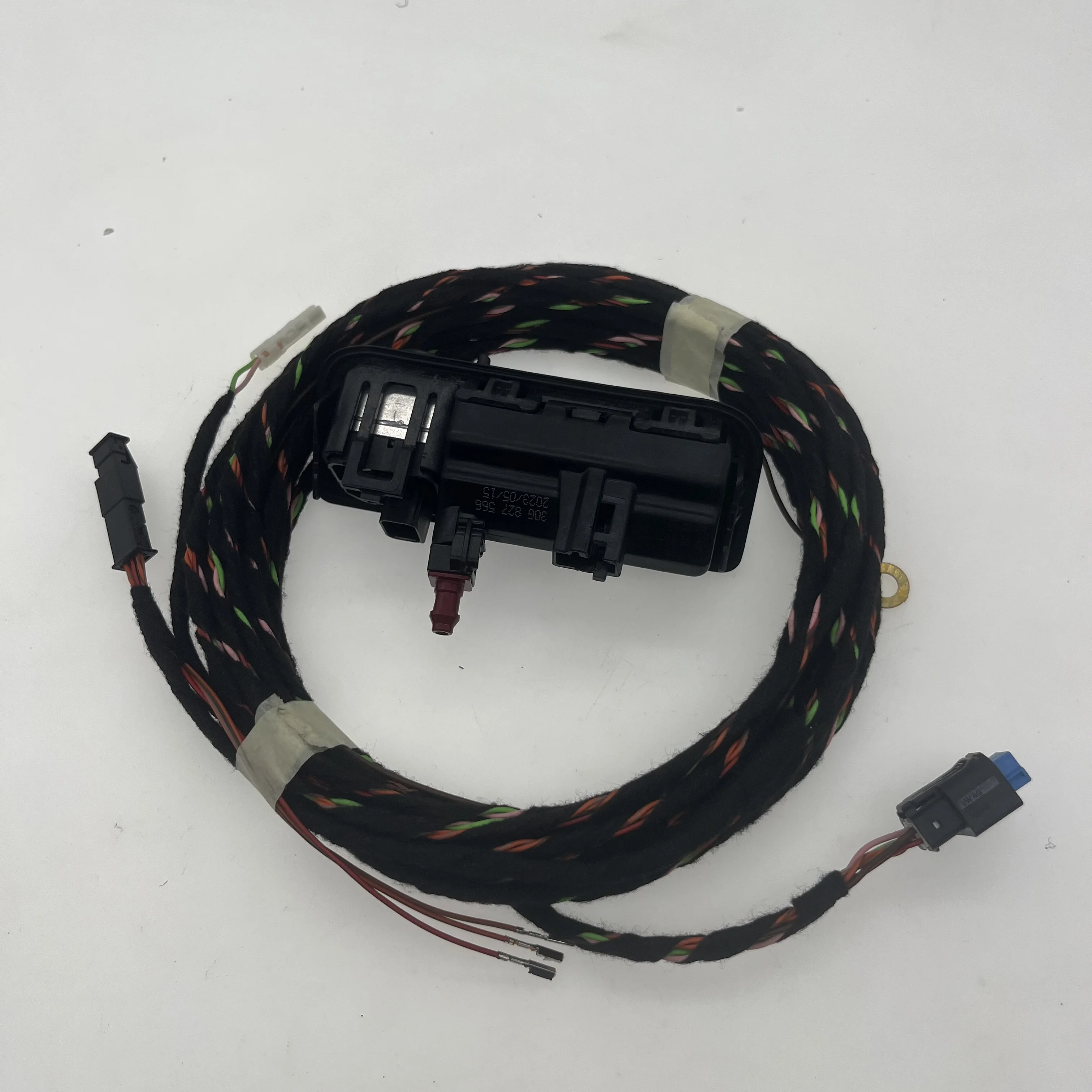 1EA980556  Rear HighLine Camera Kit - Retrofit FOR VW ID.4