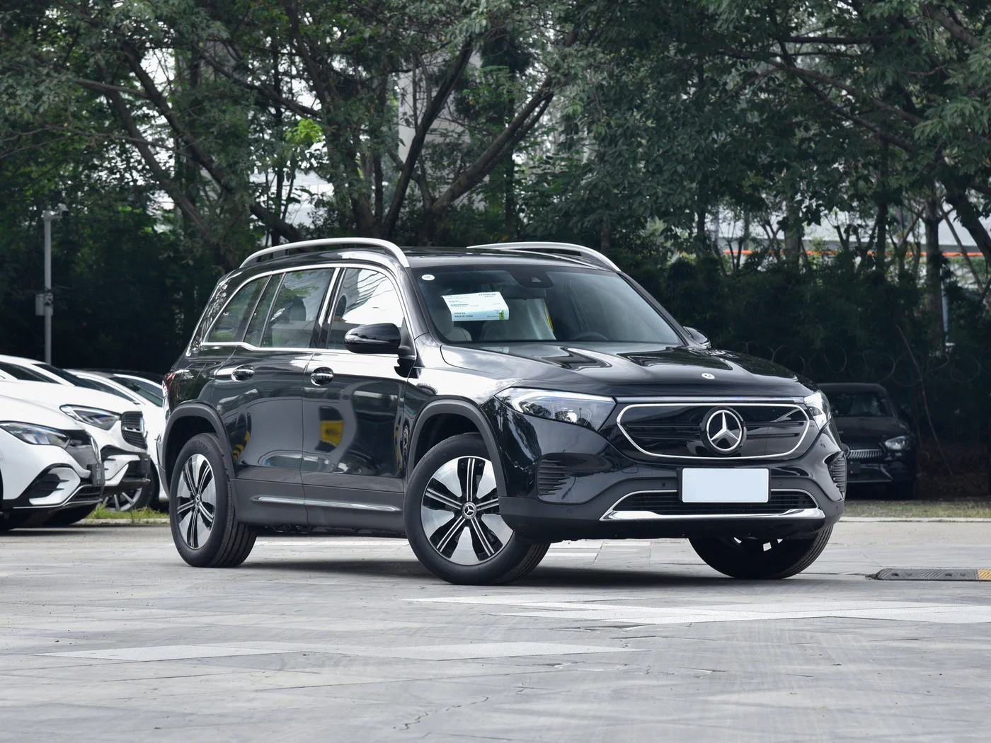 Поставка с завода Mercedes Ben z EQB 260 350 4matic 600 км 215 кВт электронные автомобили В Китае