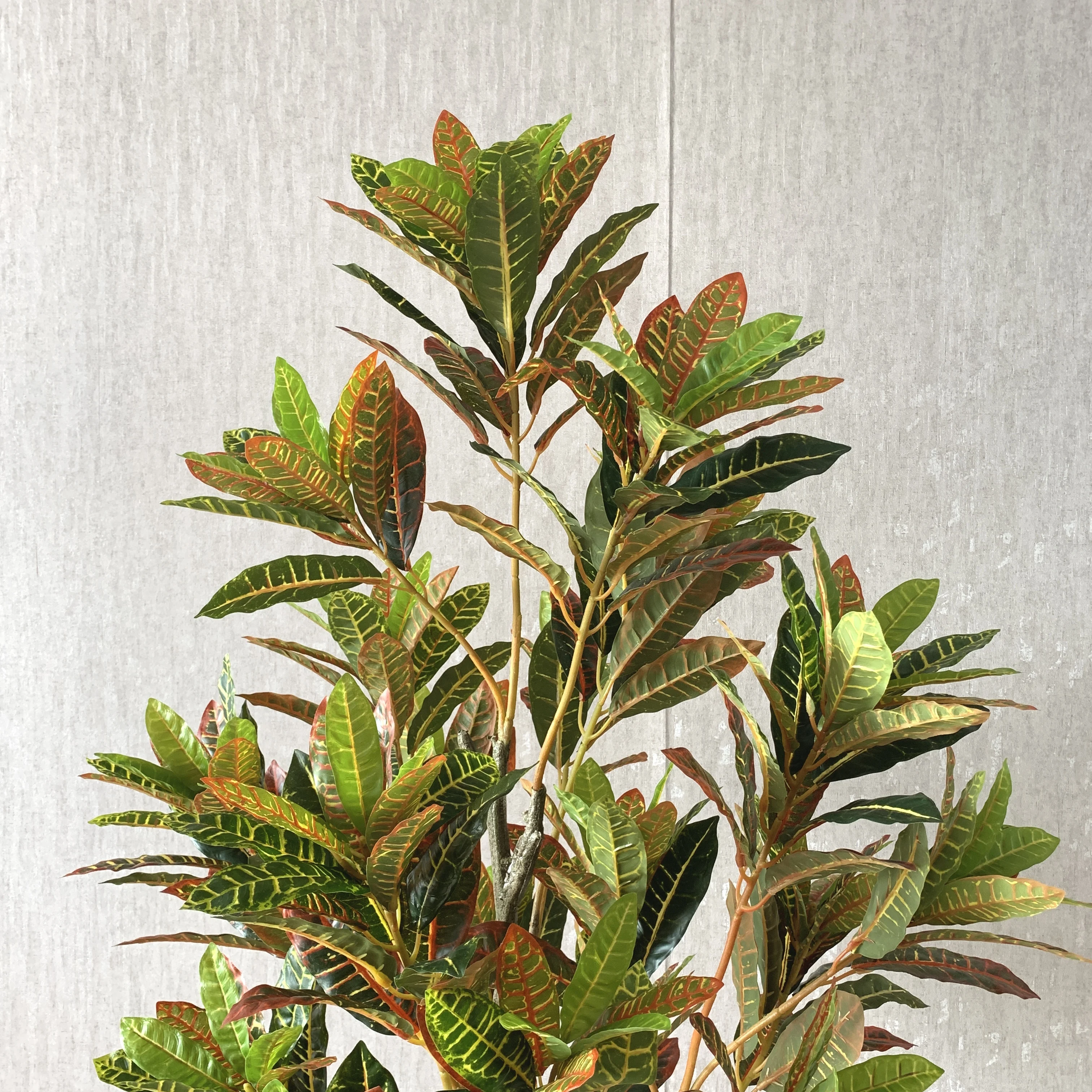 High Quality Garden Croton Tree Home Decoration Pot Wholesale Codiaeum Variegatum Simulation Green Plant