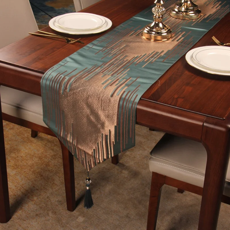 
Light luxurious 33*180CM soft polyester high precision jacquard Christmas decor table runner for home hotel banquet decoration 