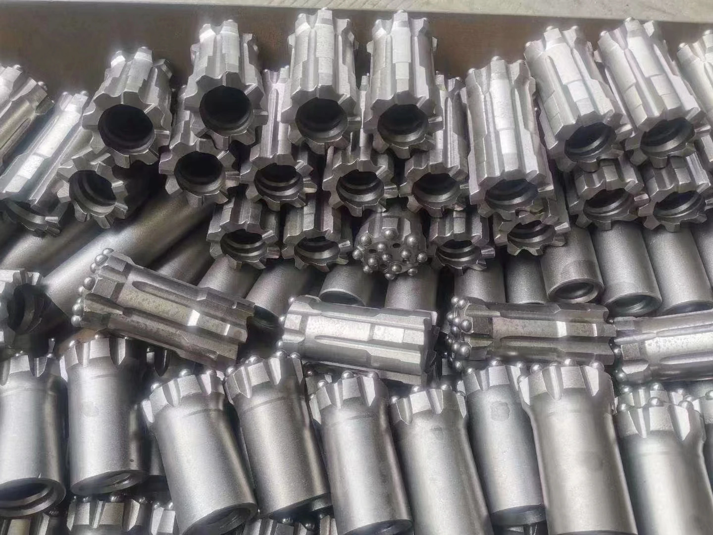 7,11 Degree tapered rock drill bit with tungsten carbide button bits for jack hammer