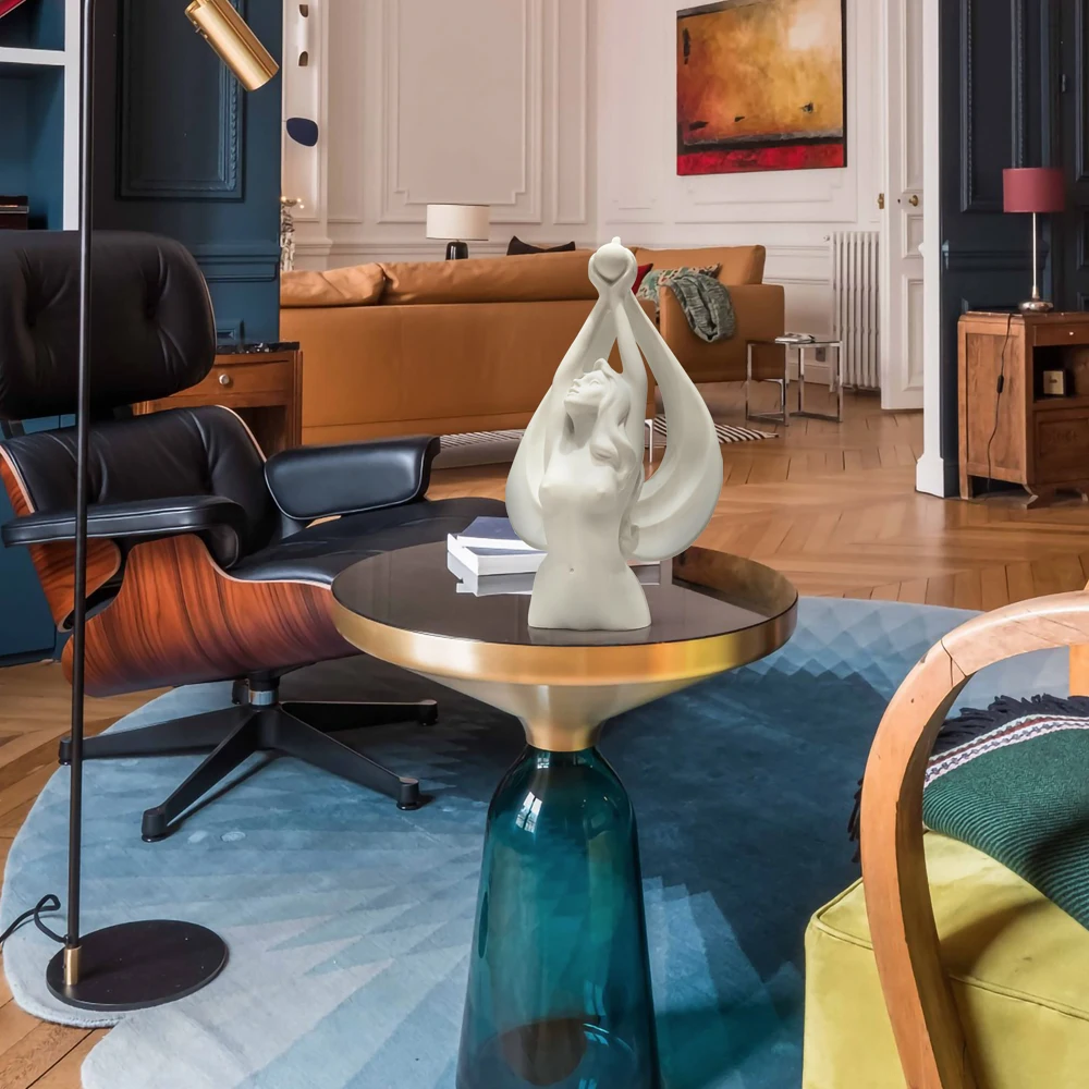 Suanti hotel resin art figurine sculptures decoration living room statue custom indoor modern nordic luxury home decor