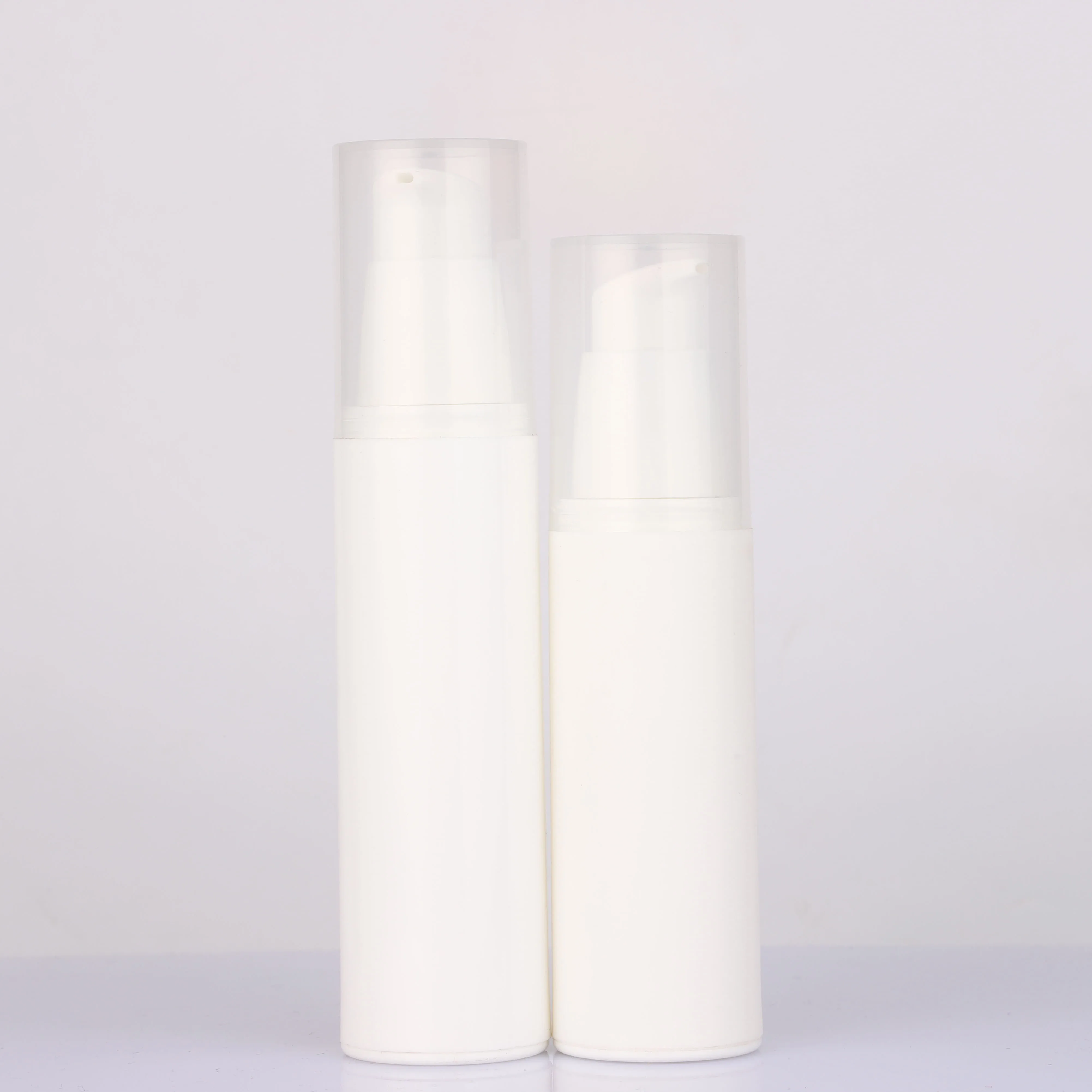 Wholesaler PP plastic airless bottle cosmetic bottle with airless pump