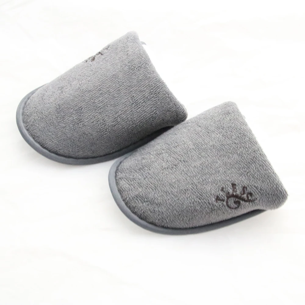 high quality    custom logo  grey fold   hotel home  slippers