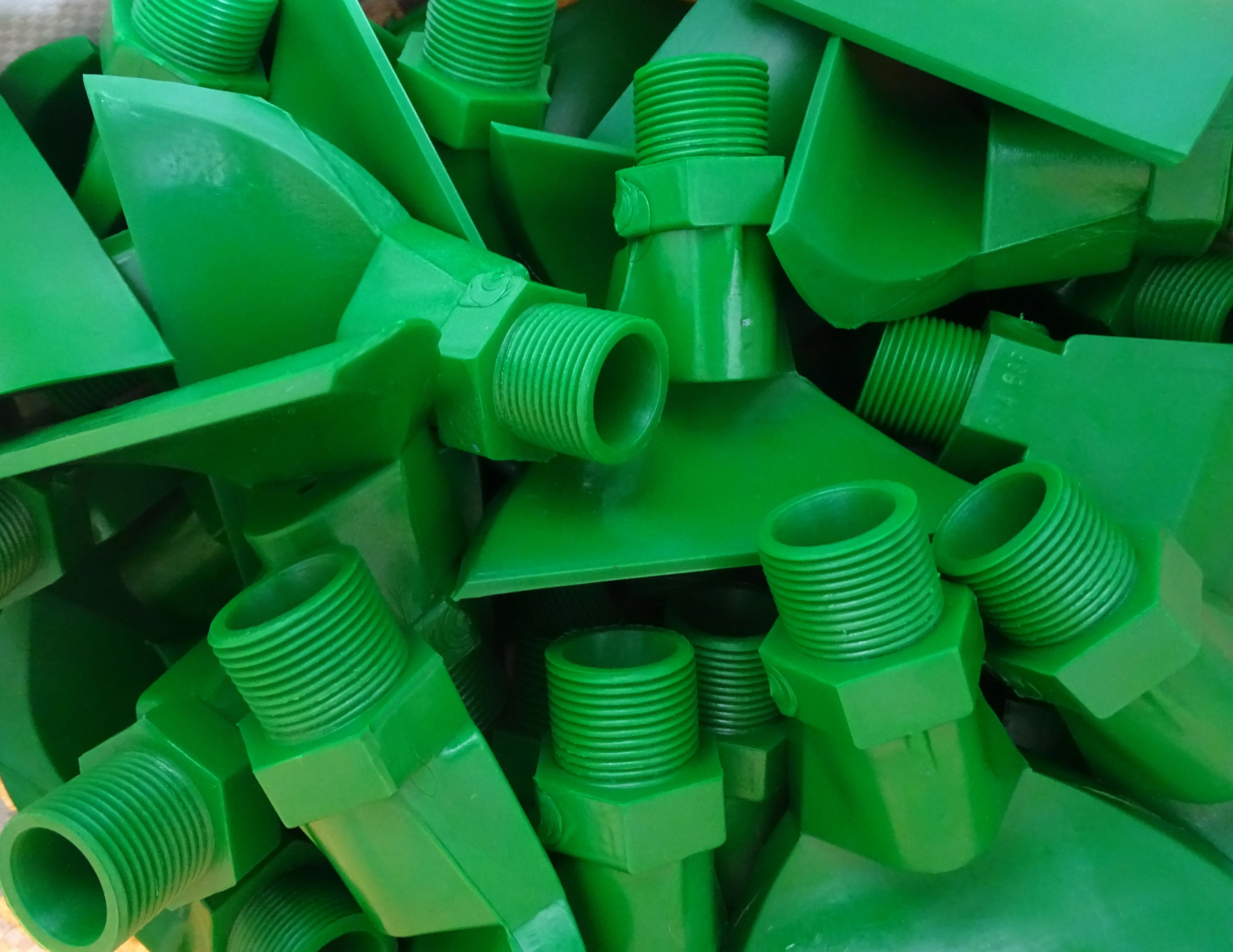 Polyurethane Wide-Angle Fan Nozzle Plastic Coal Washing Plant Fan Spray Nozzle De-Intermediate Screen Spray Water Nozzles