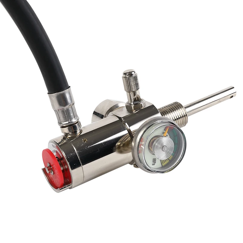 Rescue EEBD cylinder valve