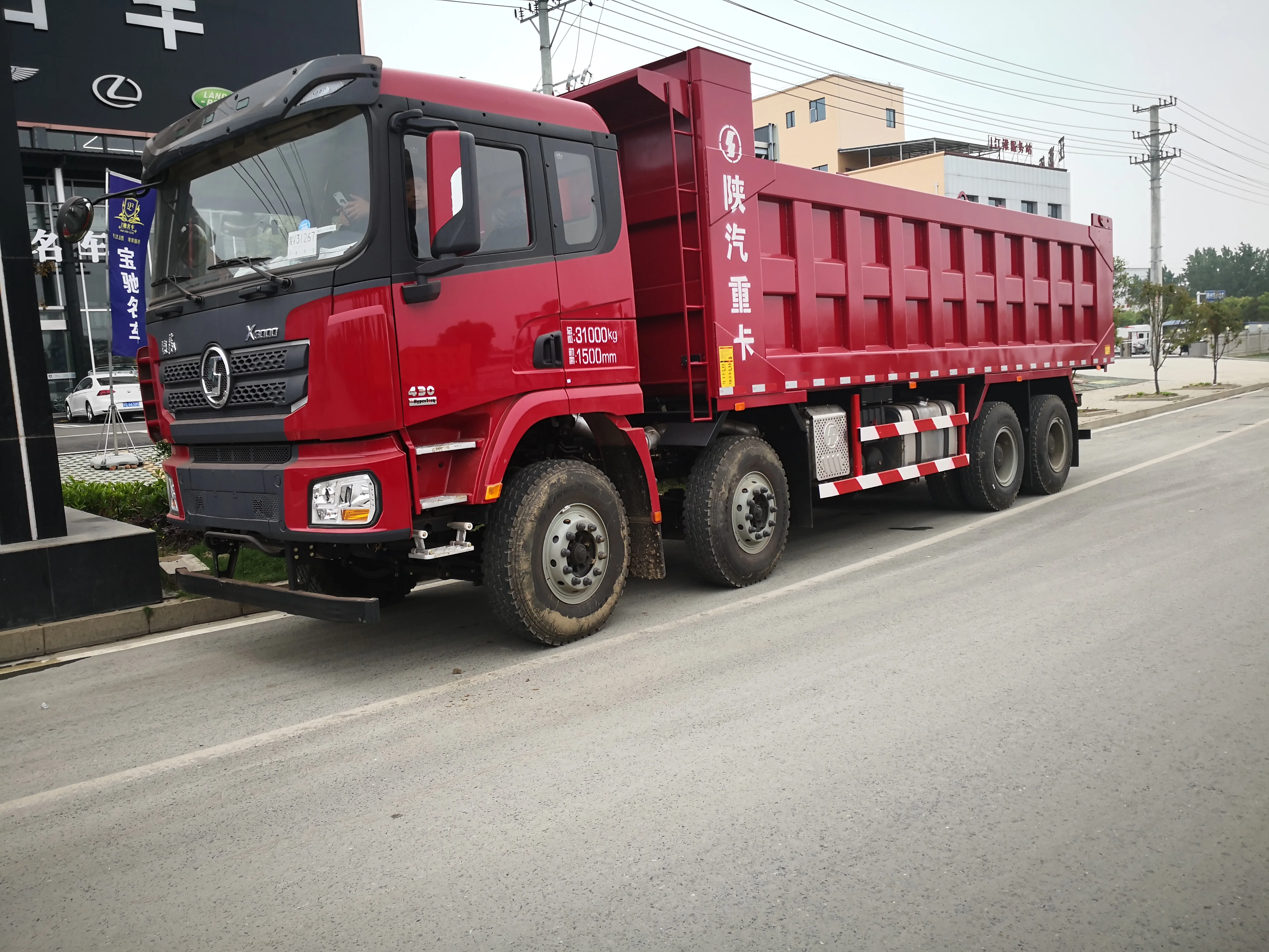 Low Price Sinotruck Second Hand Euro2 Shacman 50T Dump Truck 8x4 For Sale