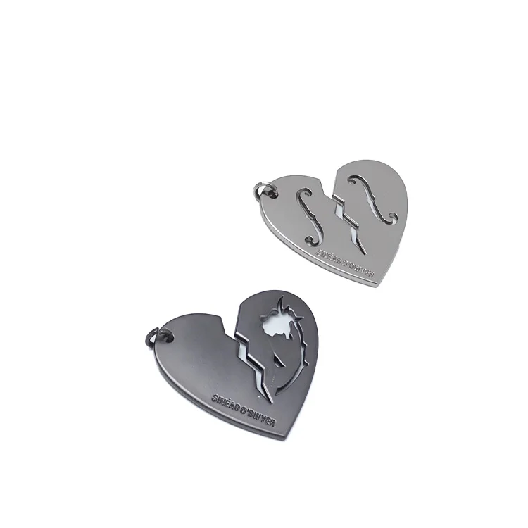 High-end Custom Name Brand Logo Engraved Pendant Custom Metal Charm Jewelry Tags Engraved Brand Logo Pendant For Jewelry