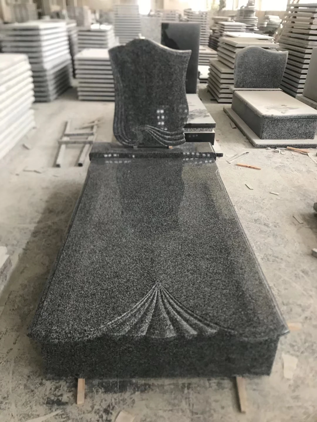 Китайские гранитные надгробия и памятники Romania Monumente Funerare